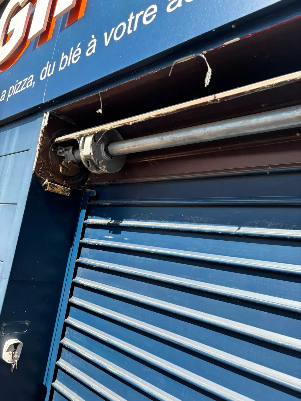 Réparation de rideau métallique à Paris 18